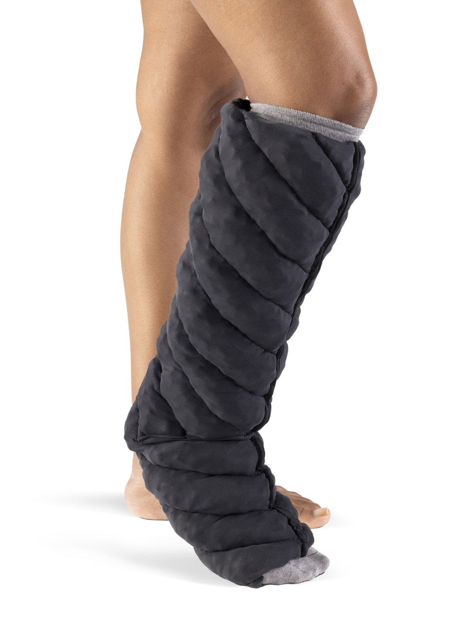 Woman wearing the CHIPSLEEVE CALF and FOOT with a BLACK oversleeve