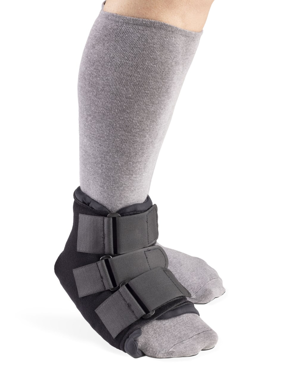 Female wearing MCE COMPREBOOT PLUS FOOT in BLACK