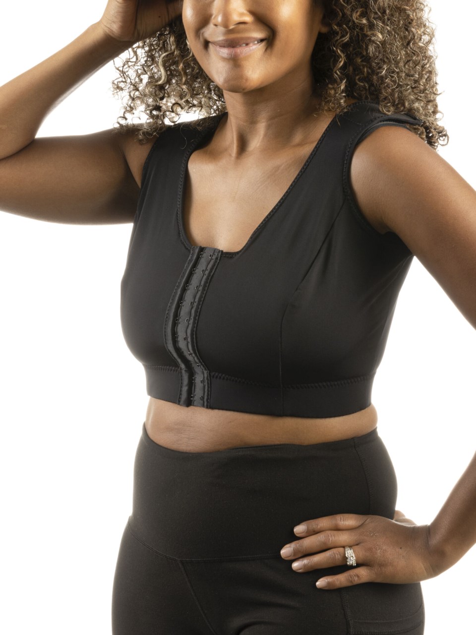 Female wearing the COMPREVEST in BLACK