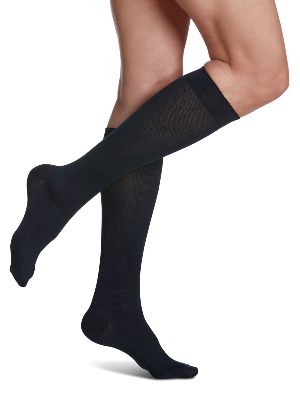 Female wearing STYLE SEA ISLAND COTTON compression socks in NAVY